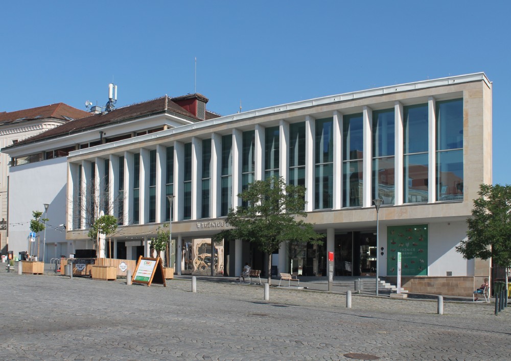 Tržnice (Zelný trh 14)